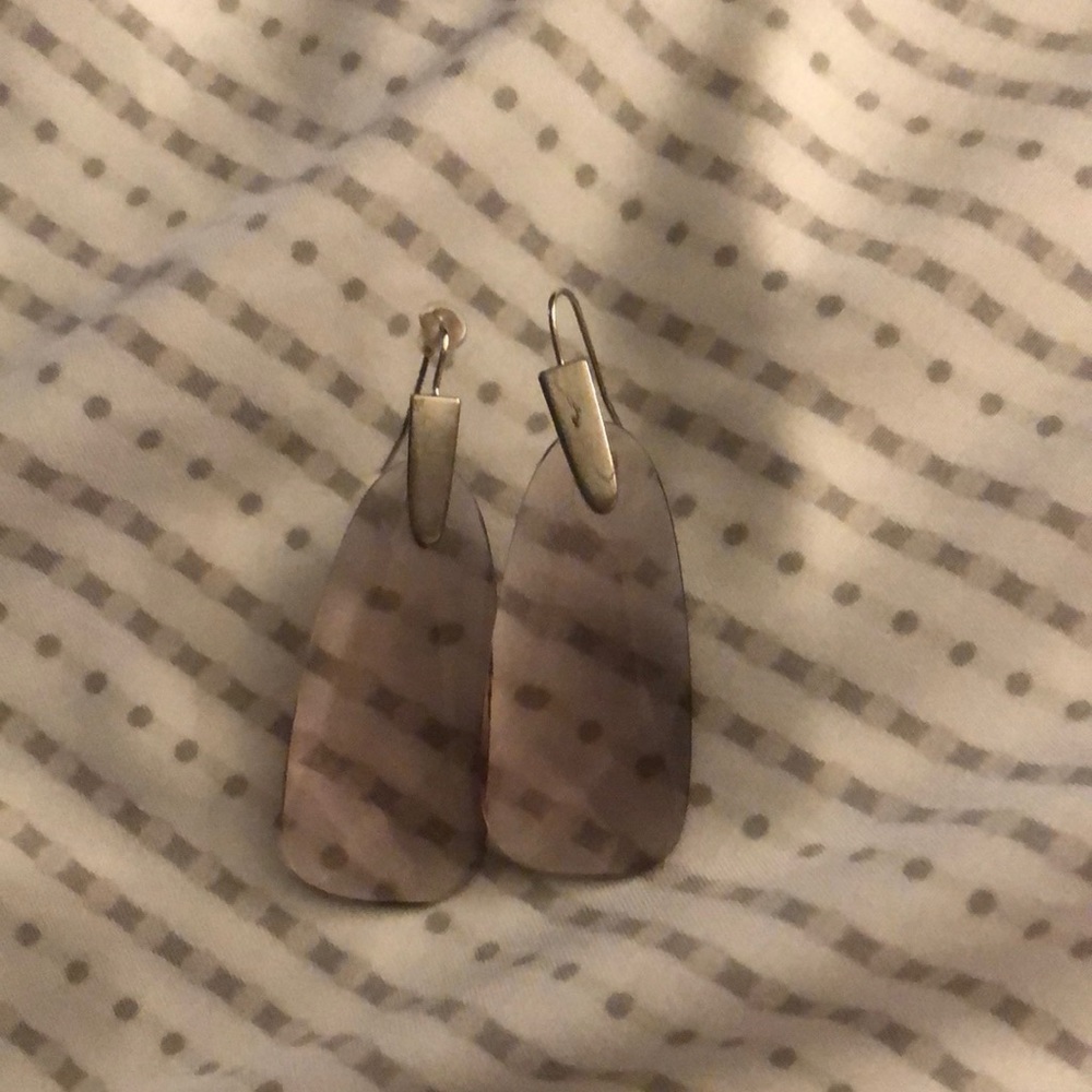 Silver and amythyst Kendra scott earrings